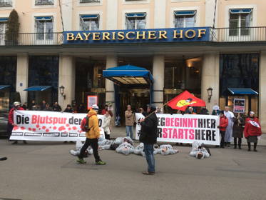 Aschermittwoch Protest zum Bayerischen Hof